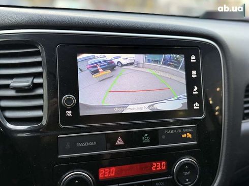 Mitsubishi Outlander 2019 - фото 20