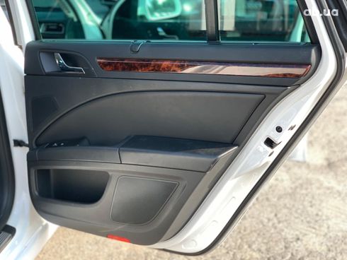 Skoda Superb 2011 белый - фото 19
