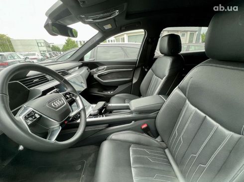 Audi E-Tron 2021 - фото 9