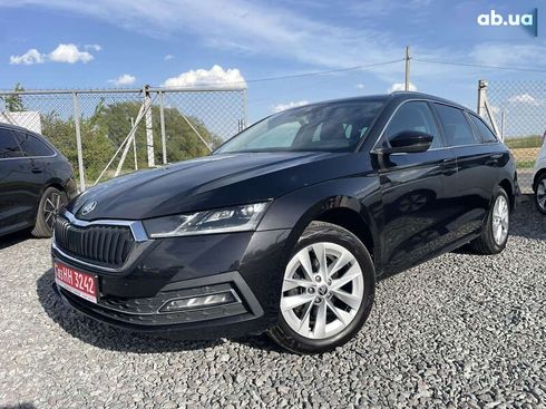 Skoda Octavia 2021 - фото 11