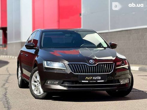 Skoda Superb 2018 - фото 5