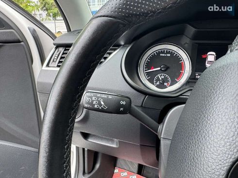 Skoda Octavia 2018 - фото 27