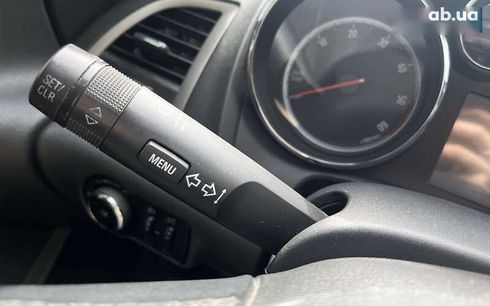 Opel Astra 2011 - фото 16