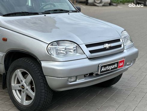 Chevrolet Niva 2007 серый - фото 4