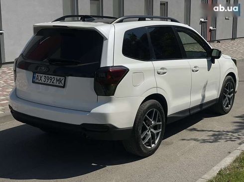 Subaru Forester 2018 - фото 9