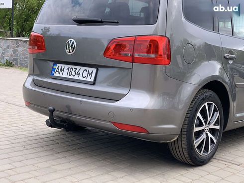 Volkswagen Touran 2011 - фото 21