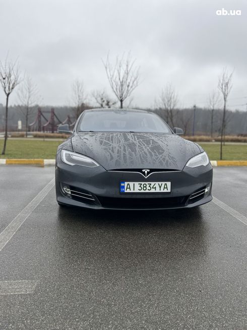 Tesla Model S 2016 серый - фото 2