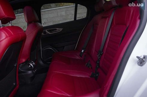 Alfa Romeo Giulia 2022 - фото 13