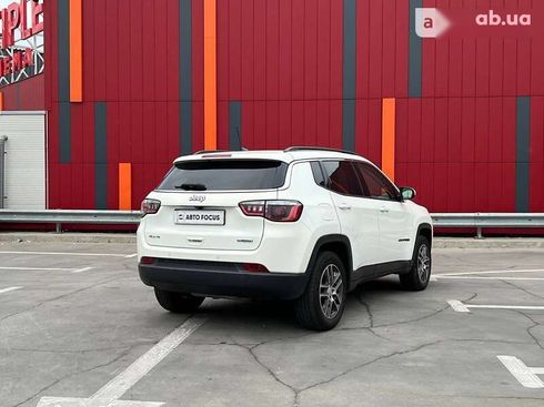 Jeep Compass 2020 - фото 8