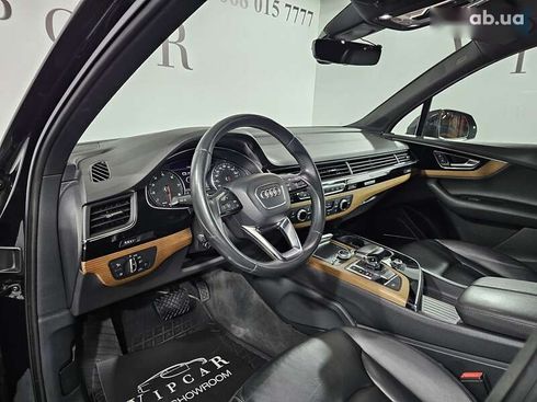 Audi Q7 2017 - фото 26
