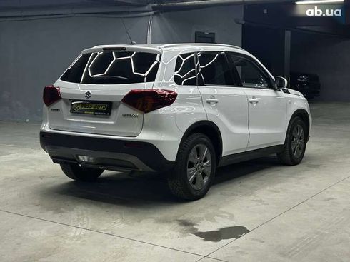 Suzuki Vitara 2020 - фото 6