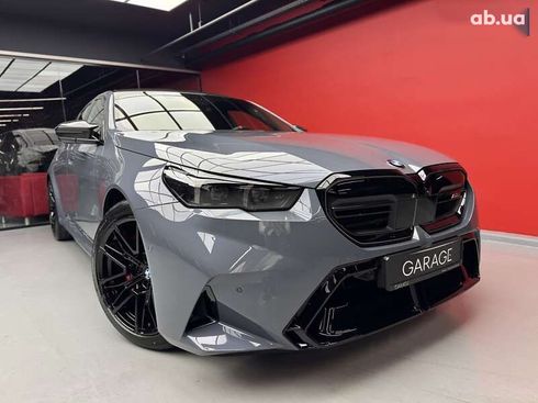 BMW M5 2025 - фото 8