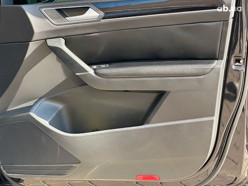 Volkswagen Touran 2017 черный - фото 23