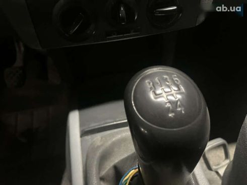 Skoda Fabia 2003 - фото 15