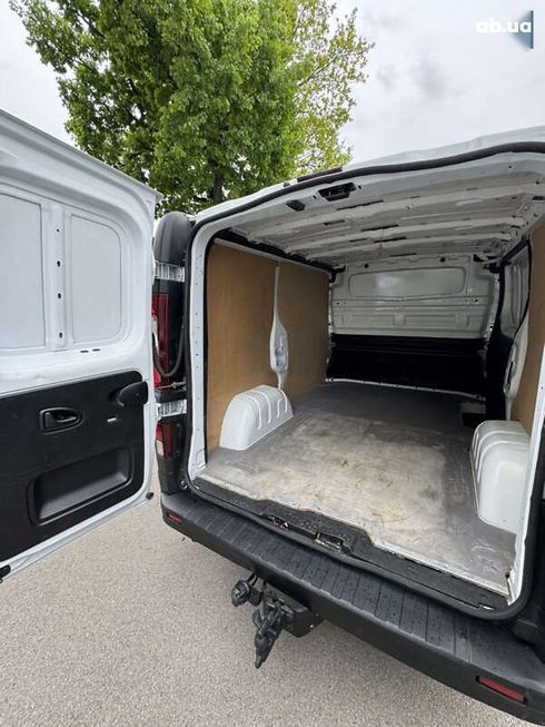 Renault Trafic 2021 - фото 30