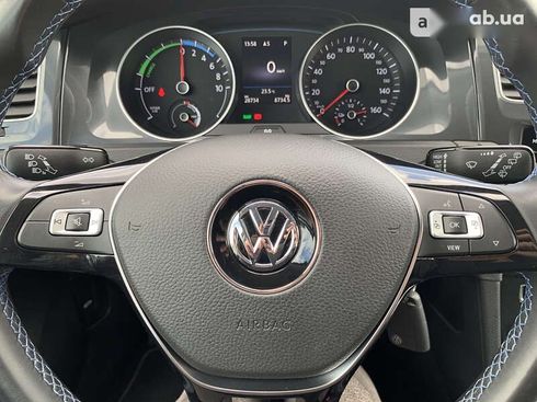 Volkswagen e-Golf 2020 - фото 25