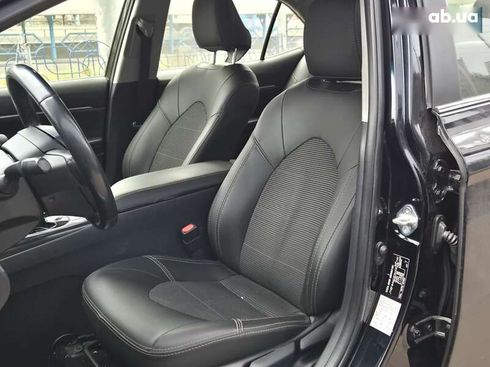 Toyota Camry 2019 - фото 9