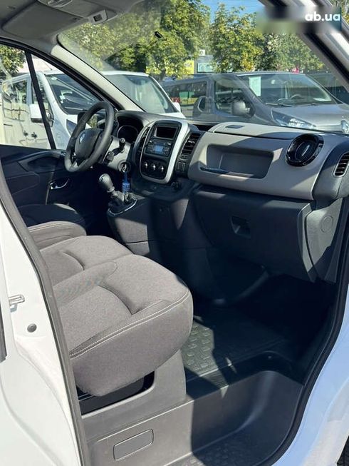 Renault Trafic 2018 - фото 20