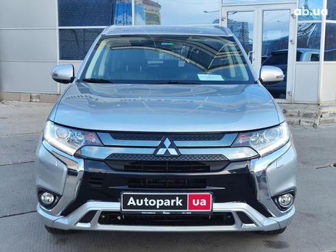 Mitsubishi Outlander PHEV 2020 серый - фото 2