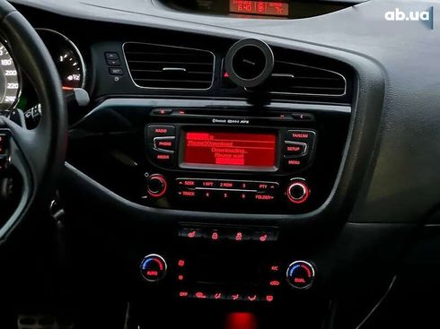 Kia Cee'd 2013 - фото 15