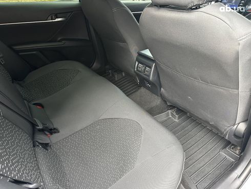 Toyota Camry 2021 белый - фото 14