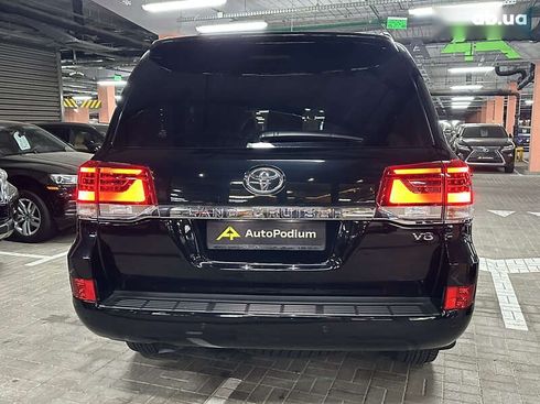 Toyota Land Cruiser 2020 - фото 7