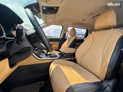 Kia Carnival 2021 - фото 20