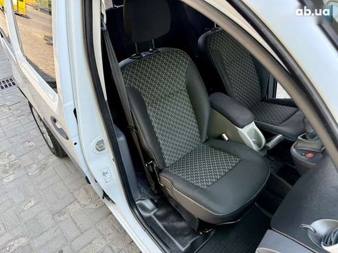 Renault Kangoo 2015 - фото 27