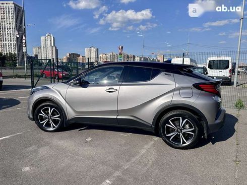 Toyota C-HR 2019 - фото 15