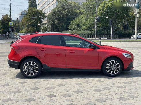 Volvo V40 Cross Country 2018 - фото 4