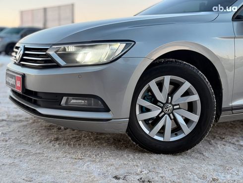 Volkswagen Passat 2016 серый - фото 4