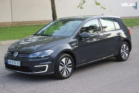 Volkswagen e-Golf 2020 - фото 19