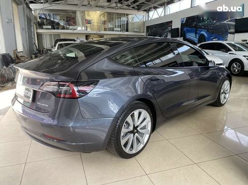 Tesla Model 3 2022 - фото 11