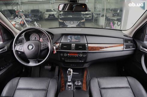 BMW X5 2010 - фото 14