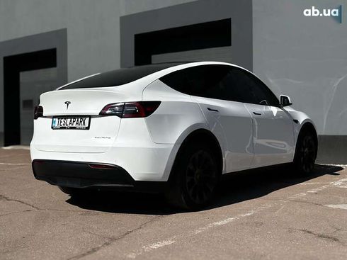 Tesla Model Y 2021 - фото 10
