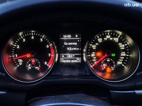 Volkswagen Passat 2016 серый - фото 27