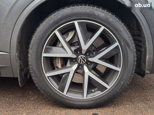 Volkswagen Touareg 2021 - фото 20