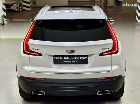 Cadillac XT4 2022 - фото 17