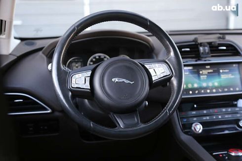Jaguar F-Pace 2016 - фото 16