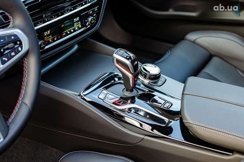 BMW M5 2020 - фото 25