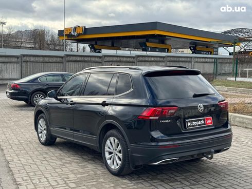 Volkswagen Tiguan 2019 черный - фото 7