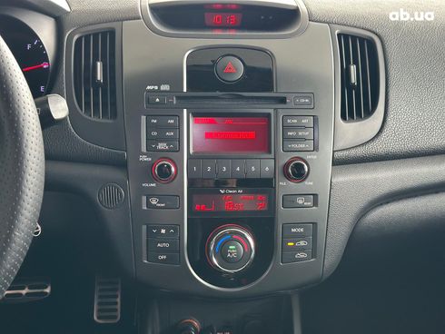 Kia Cerato 2012 черный - фото 22