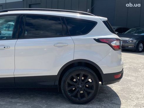 Ford Escape 2017 белый - фото 19