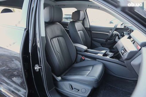 Audi E-Tron 2022 - фото 11