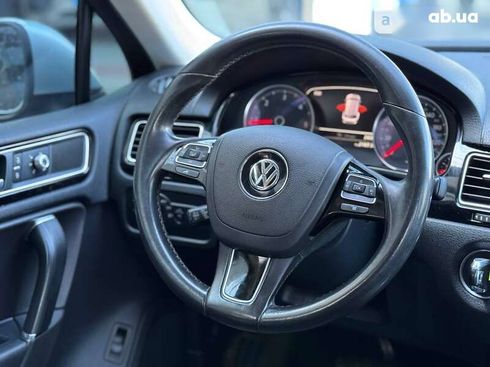 Volkswagen Touareg 2015 - фото 23