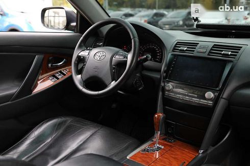 Toyota Camry 2008 - фото 10