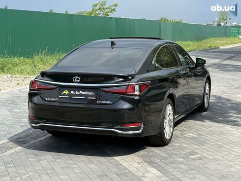 Lexus ES 2019 - фото 6