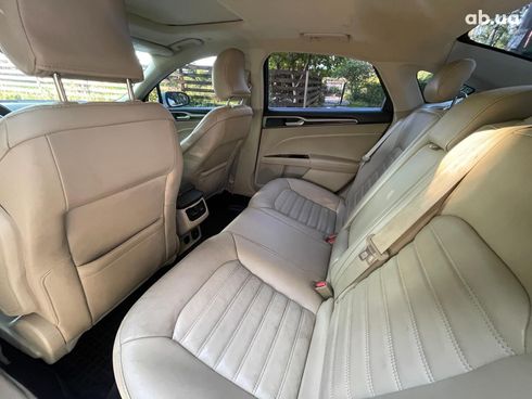 Ford Fusion 2015 белый - фото 19