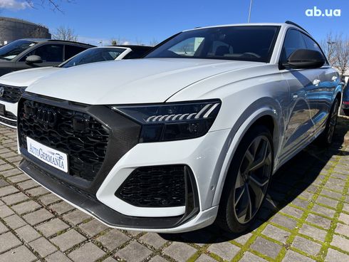 Audi RS Q8 2021 - фото 11