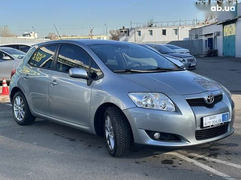 Toyota Auris 2008 - фото 4